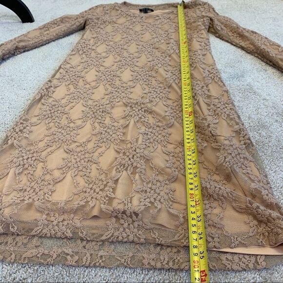 Nissa beige lace overlay stretchy long sleeve dress size US 8 - Picture 9 of 11
